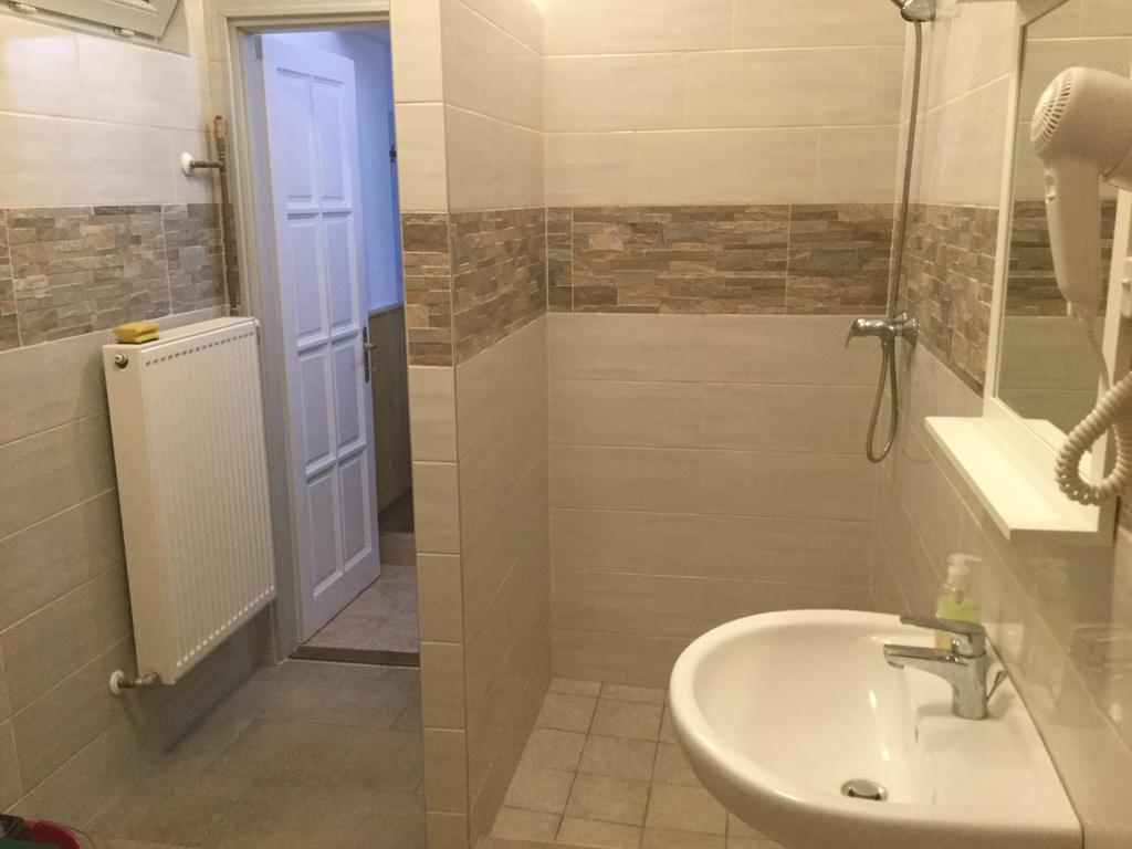 Avas Apartman 米什科尔茨 外观 照片